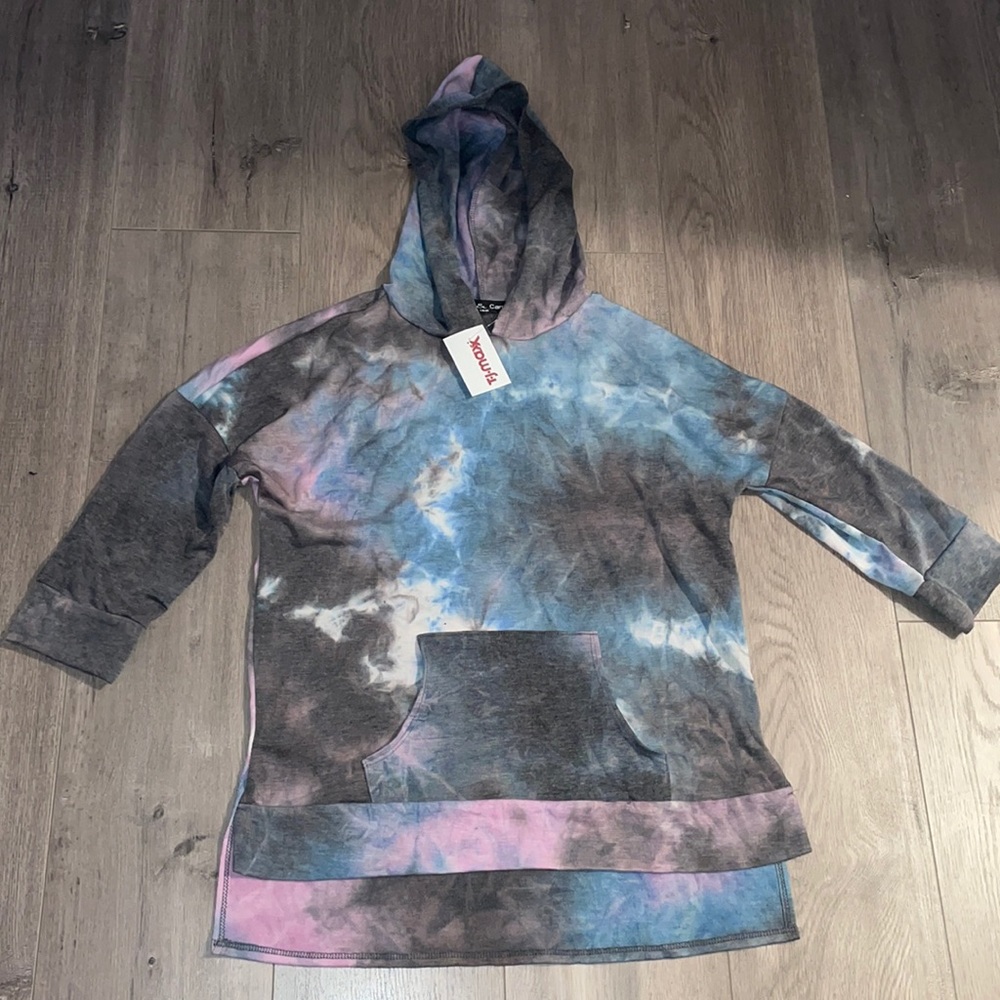Light weight tie-dye hoodie